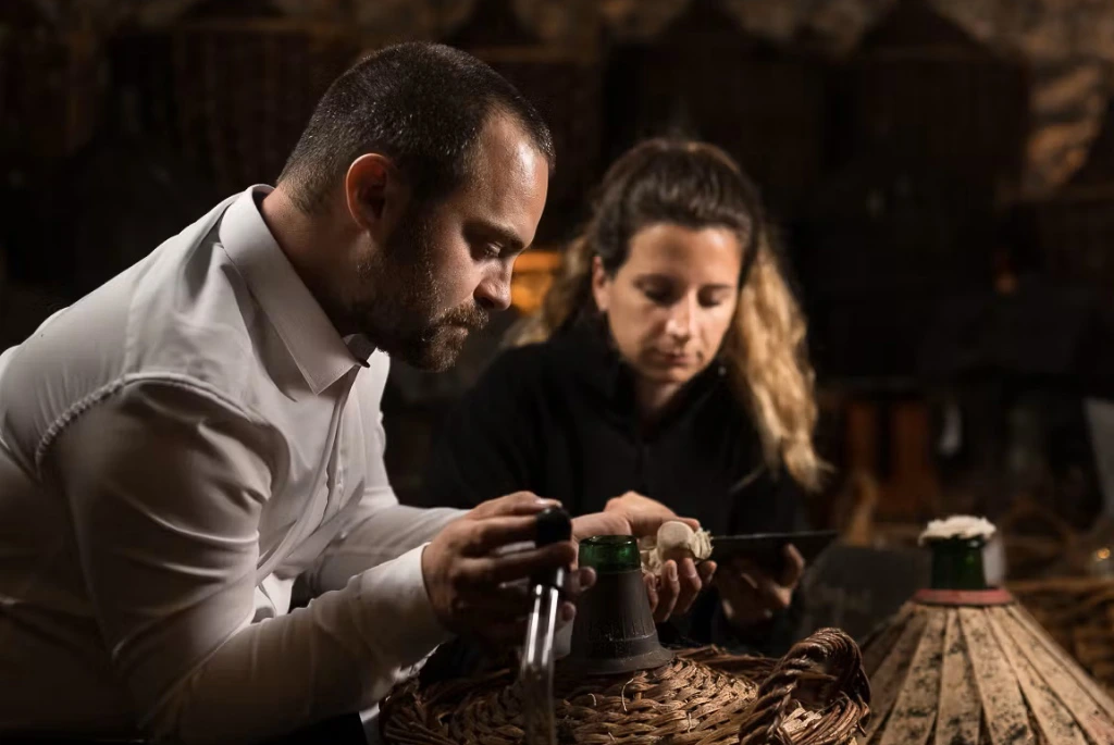 20d63380-d9fe-4e2e-95e1-7537cb8c5516_ferrand-cognac-blending.webp